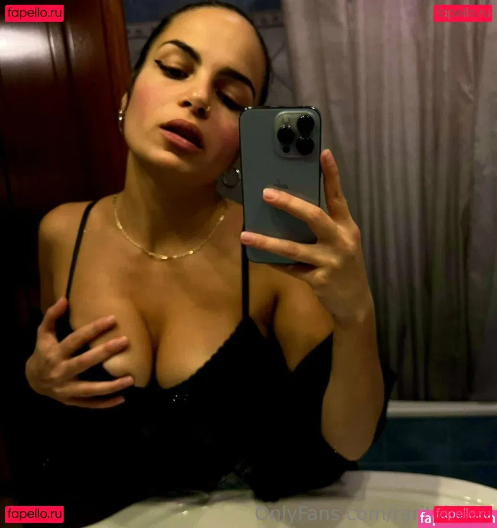 richelis Onlyfans Photo Gallery 