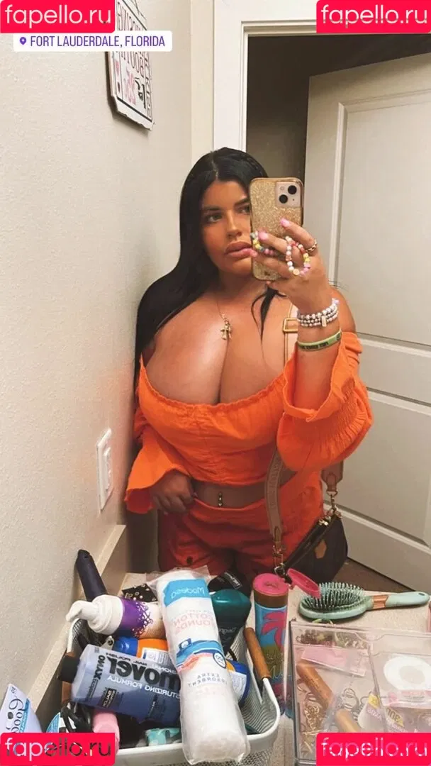 Angie Onlyfans Photo Gallery 
