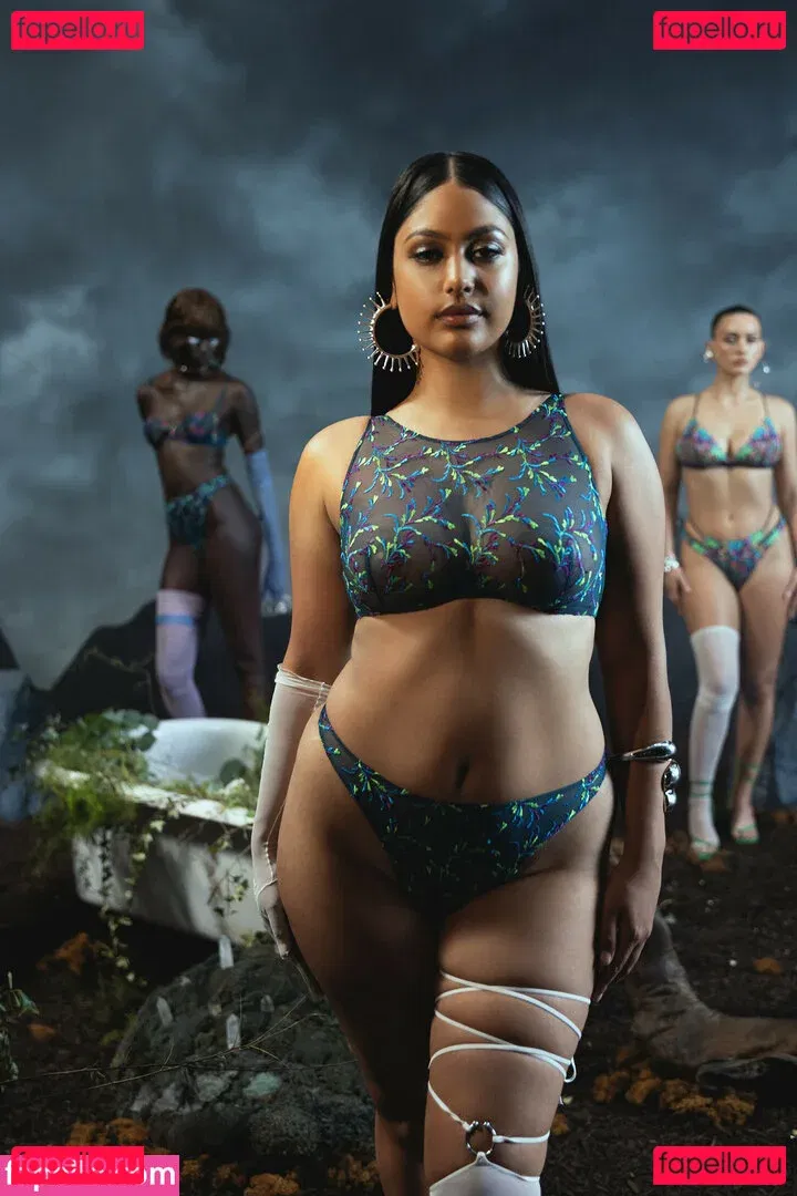 Angie Onlyfans Photo Gallery 