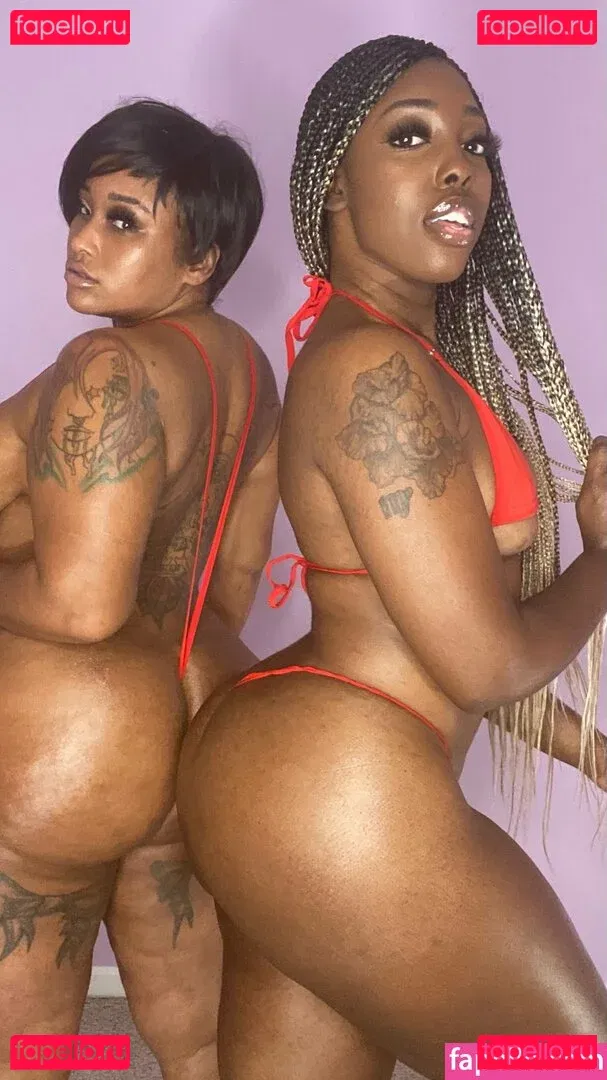 MsNikiarenee Onlyfans Photo Gallery 