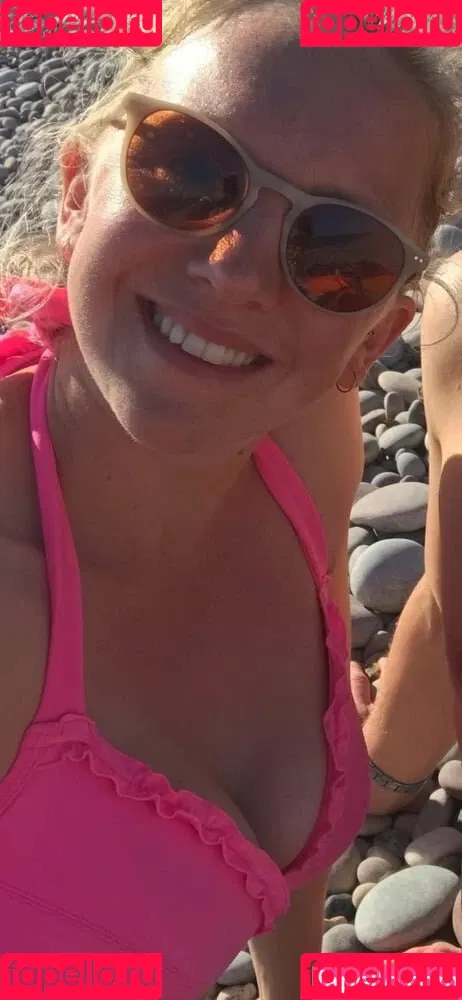 Katy Yardley Onlyfans Photo Gallery 