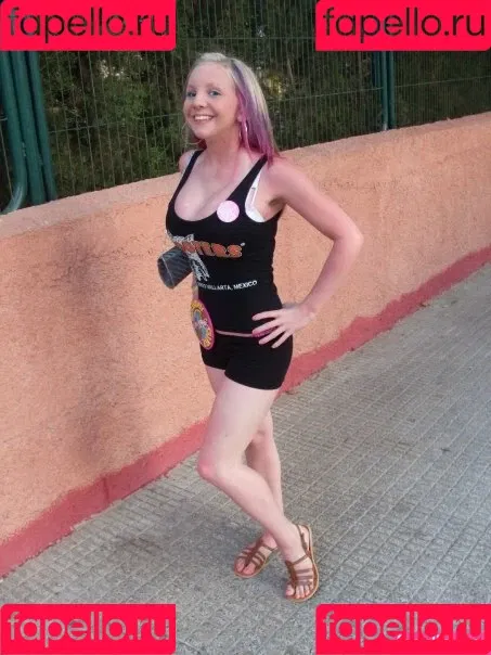 Katy Yardley Onlyfans Photo Gallery 