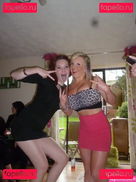 Katy Yardley Onlyfans Photo Gallery 