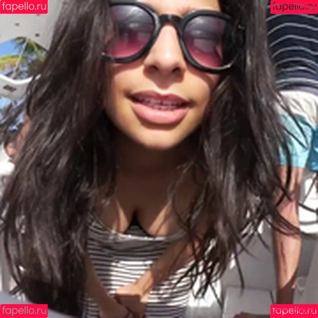 Lamiya Slimani Onlyfans Photo Gallery 