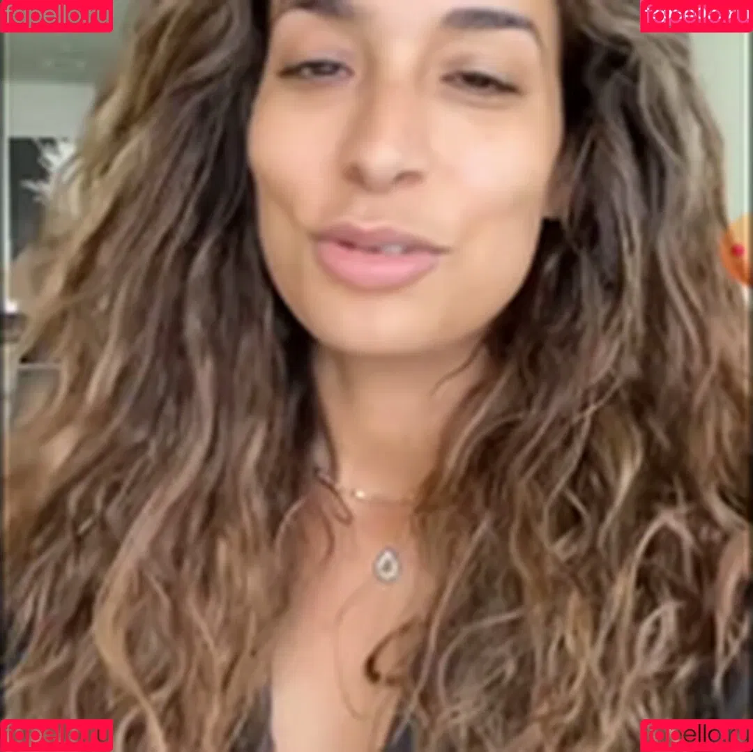 Lamiya Slimani Onlyfans Photo Gallery 