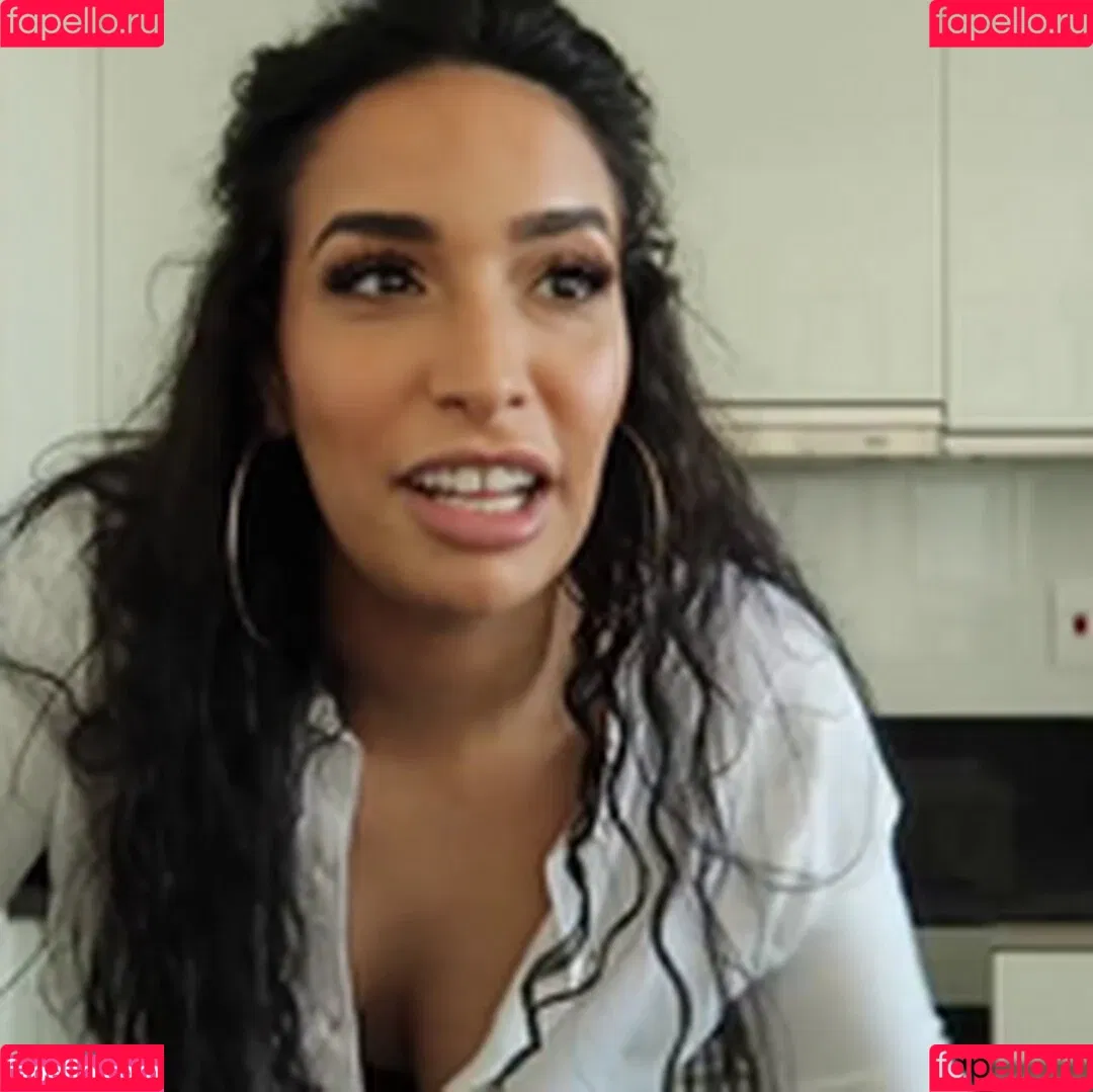 Lamiya Slimani Onlyfans Photo Gallery 