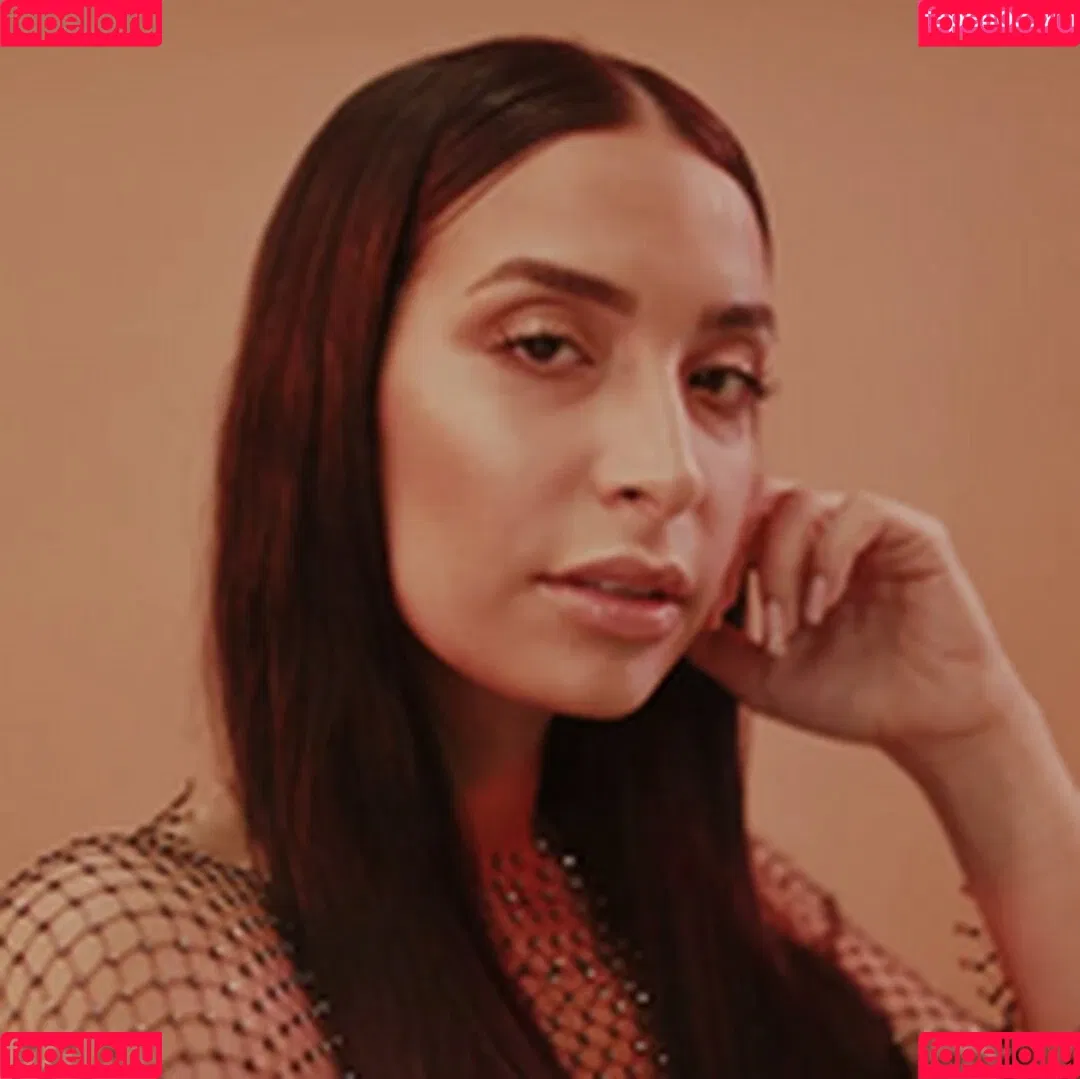 Lamiya Slimani Onlyfans Photo Gallery 
