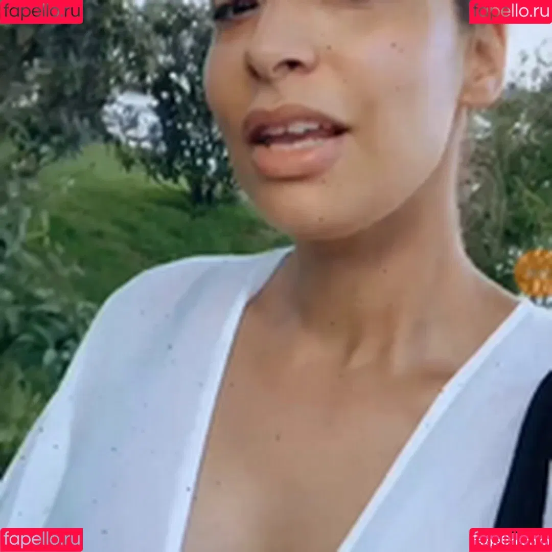 Lamiya Slimani Onlyfans Photo Gallery 