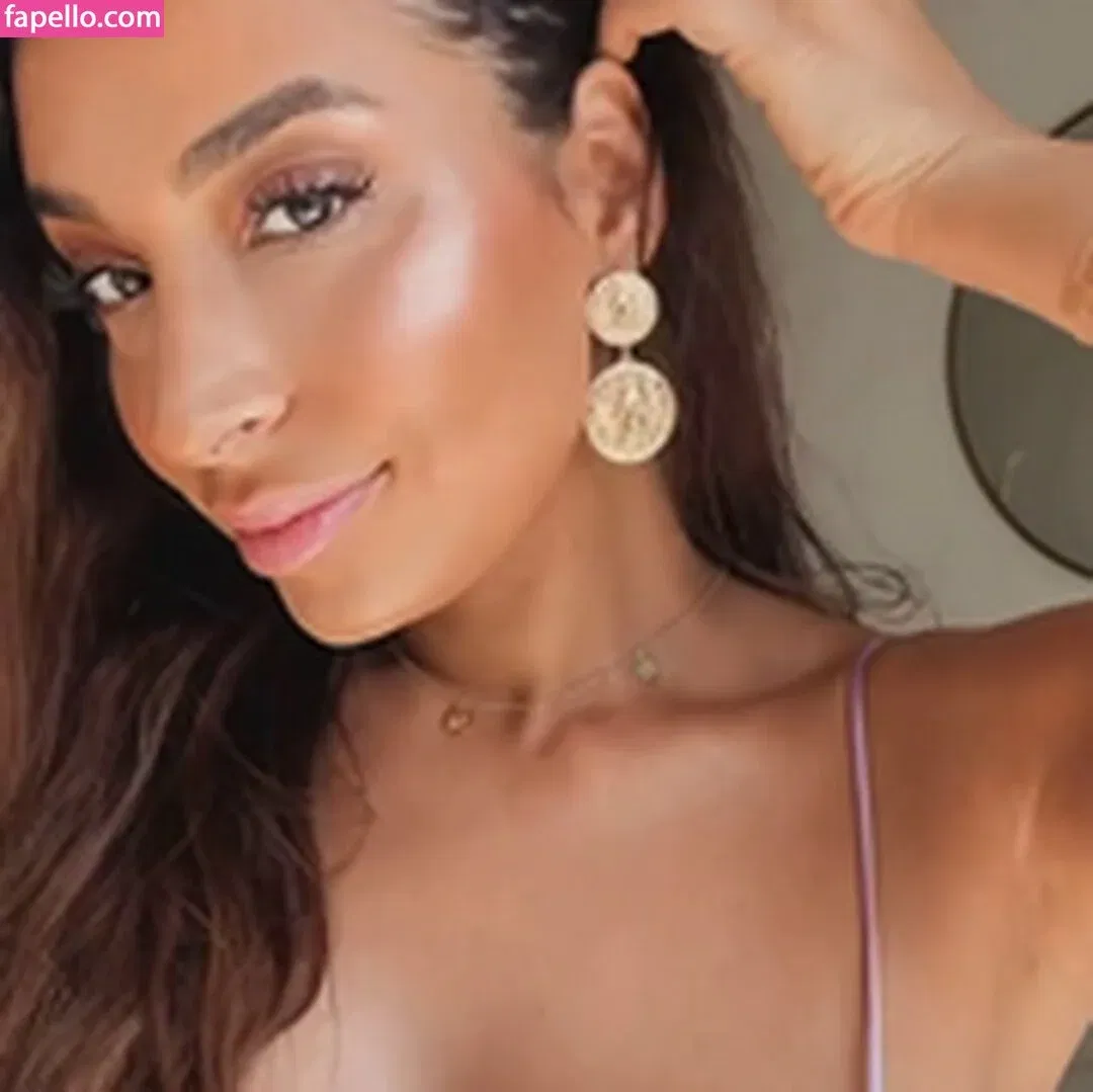 Lamiya Slimani Onlyfans Photo Gallery 