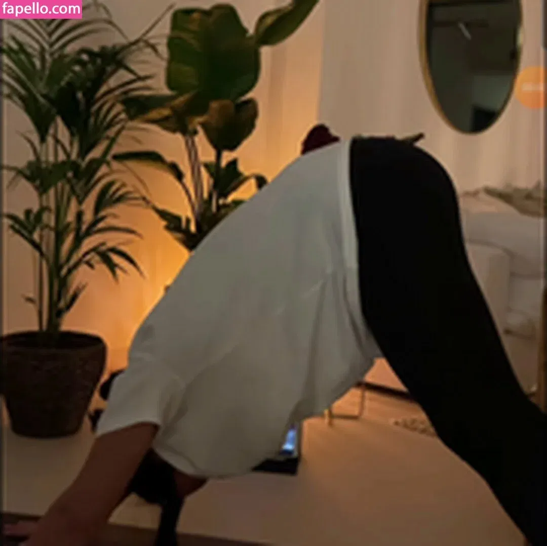 Lamiya Slimani Onlyfans Photo Gallery 