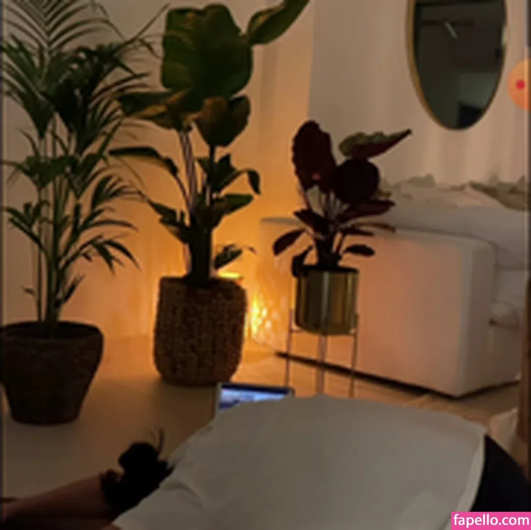 Lamiya Slimani Onlyfans Photo Gallery 