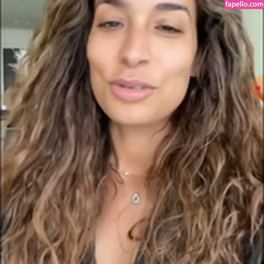 Lamiya Slimani Onlyfans Photo Gallery 