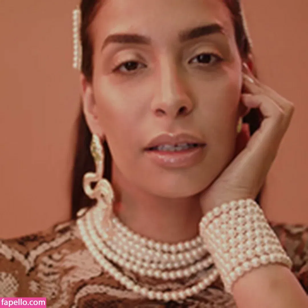 Lamiya Slimani Onlyfans Photo Gallery 