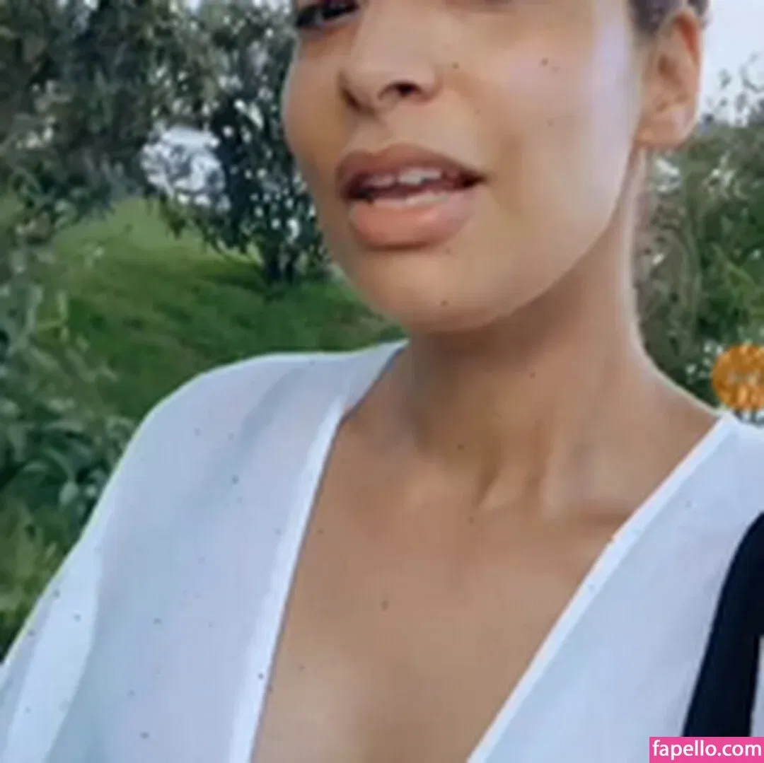 Lamiya Slimani Onlyfans Photo Gallery 