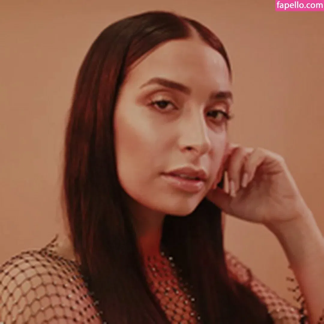 Lamiya Slimani Onlyfans Photo Gallery 