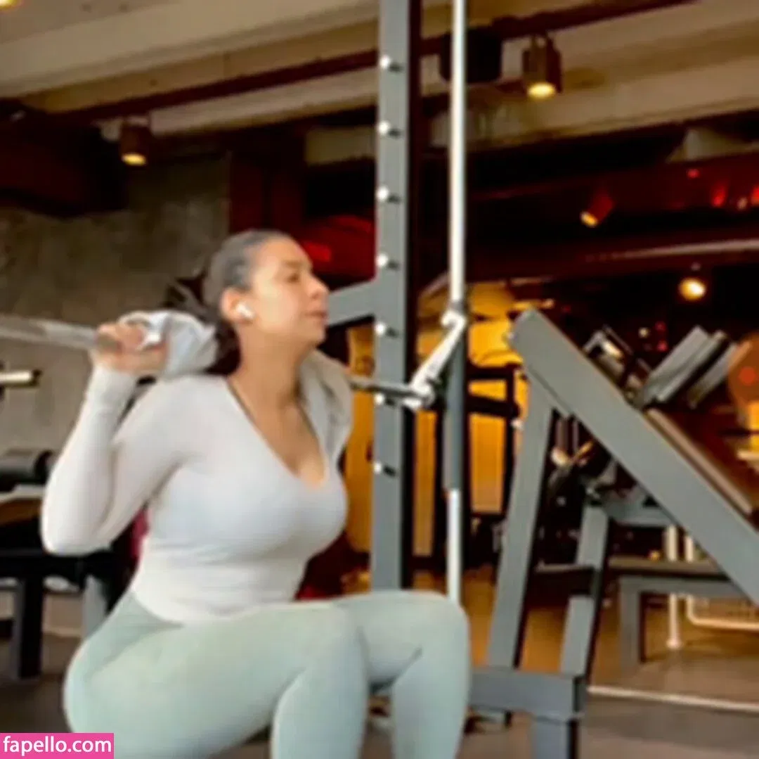 Lamiya Slimani Onlyfans Photo Gallery 