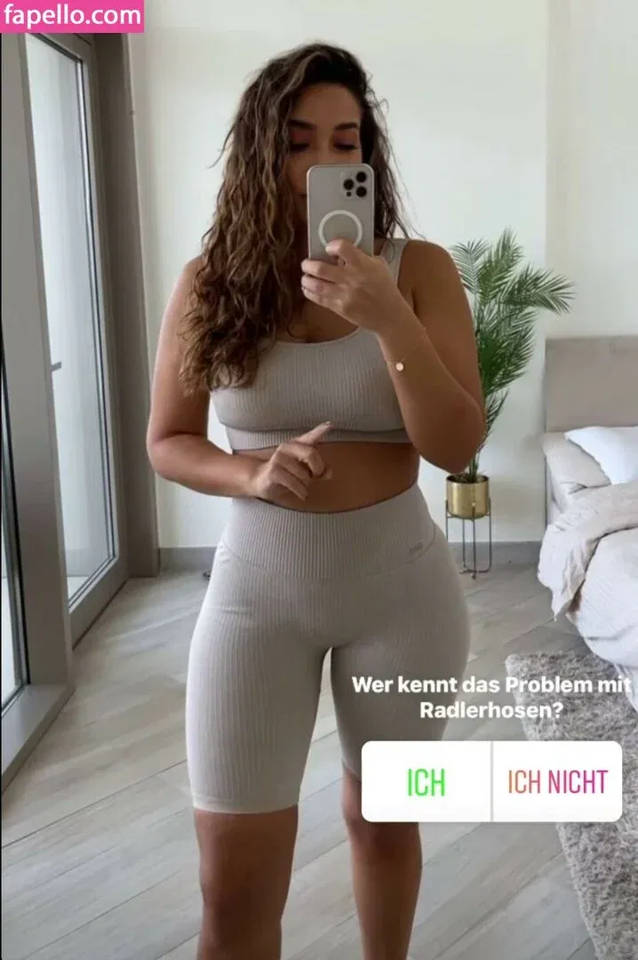 Lamiya Slimani Onlyfans Photo Gallery 