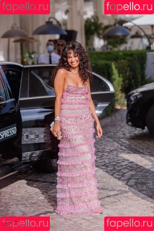 Lena Situations Onlyfans Photo Gallery 