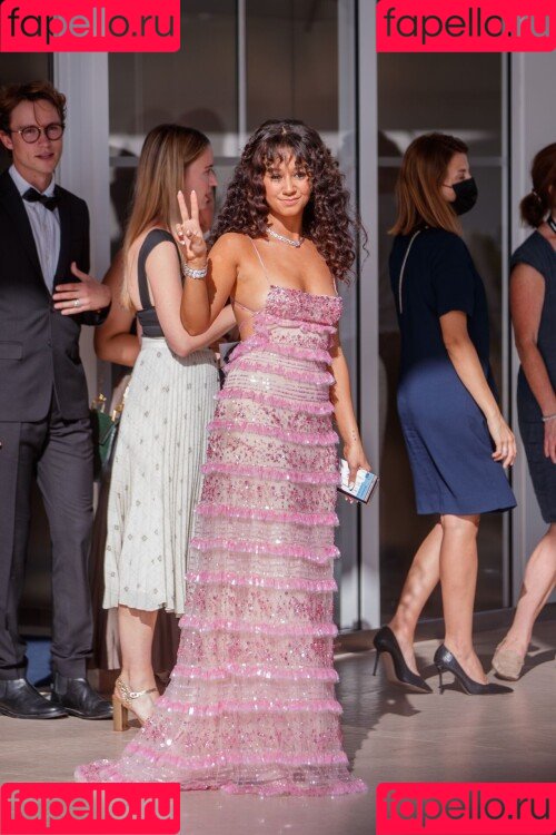 Lena Situations Onlyfans Photo Gallery 