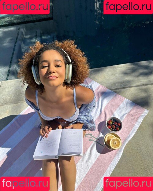 Lena Situations Onlyfans Photo Gallery 