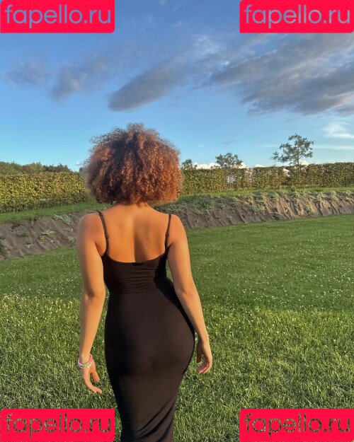 Lena Situations Onlyfans Photo Gallery 