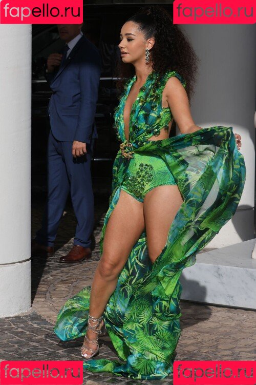 Lena Situations Onlyfans Photo Gallery 