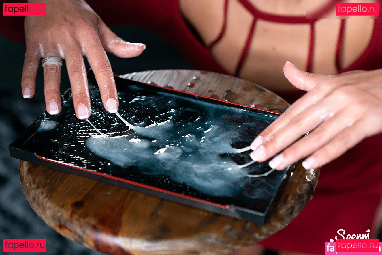 Apolonia Lapiedra Onlyfans Photo Gallery 