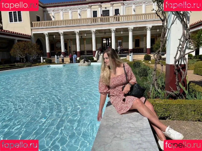 Naomi Kyle Onlyfans Photo Gallery 