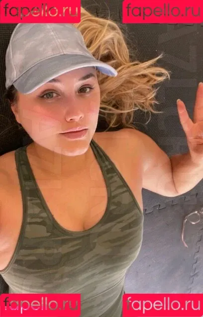 Naomi Kyle Onlyfans Photo Gallery 