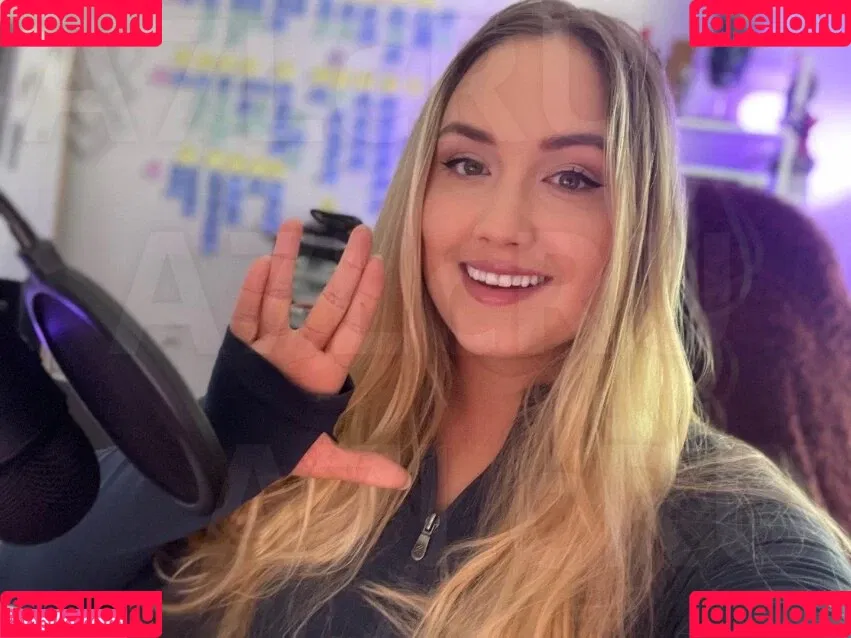 Naomi Kyle Onlyfans Photo Gallery 
