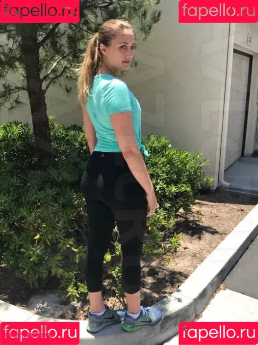 Naomi Kyle Onlyfans Photo Gallery 