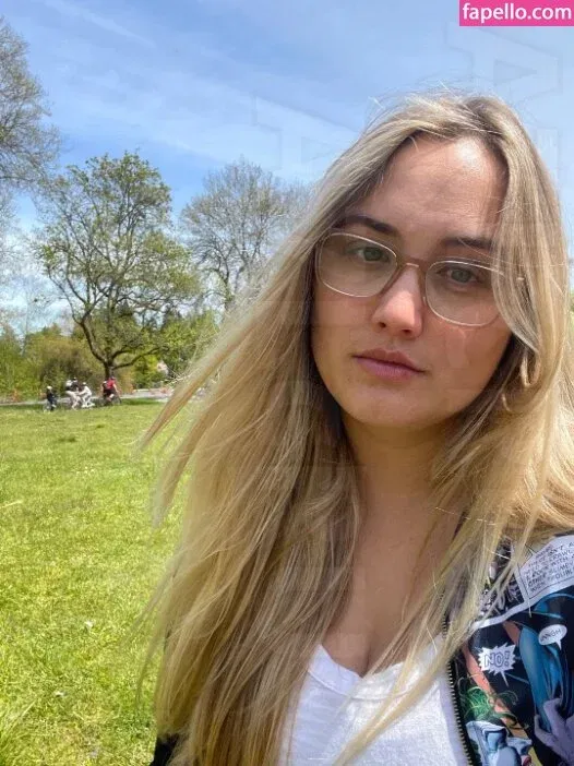 Naomi Kyle Onlyfans Photo Gallery 