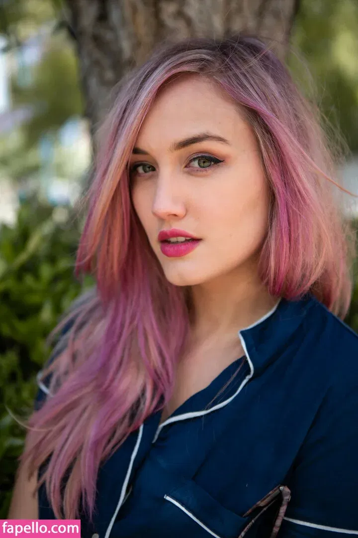 Naomi Kyle Onlyfans Photo Gallery 