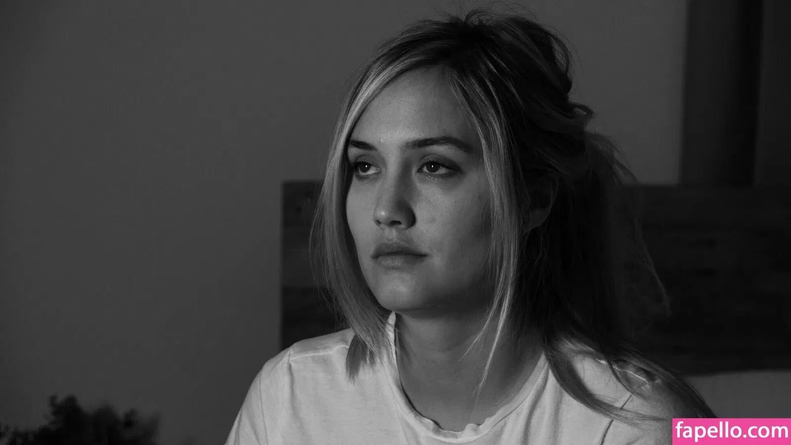 Naomi Kyle Onlyfans Photo Gallery 