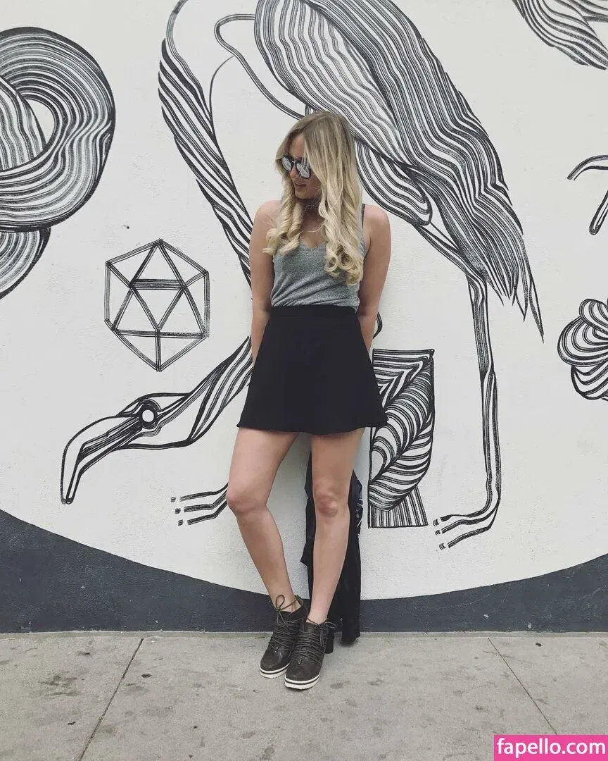 Naomi Kyle Onlyfans Photo Gallery 