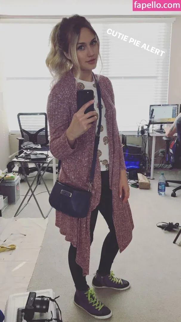 Naomi Kyle Onlyfans Photo Gallery 