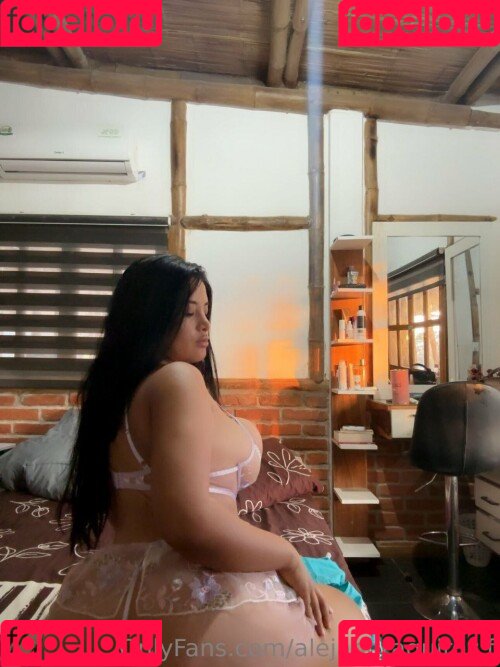 Alejandra Quiroz Onlyfans Photo Gallery 