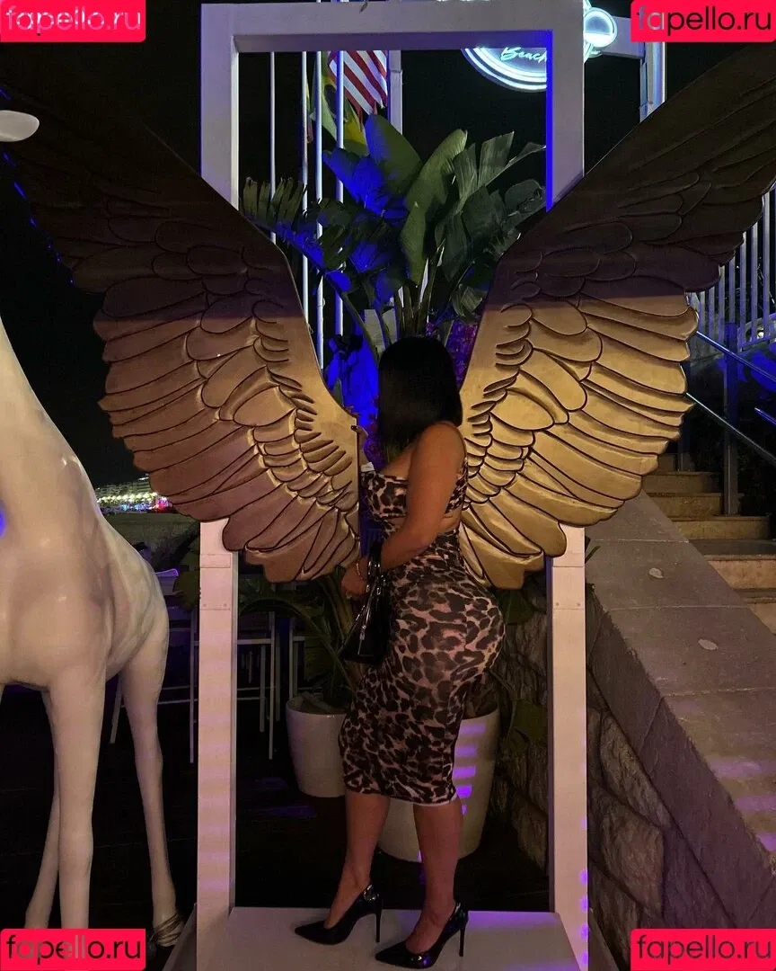 nadine_djelassi Onlyfans Photo Gallery 