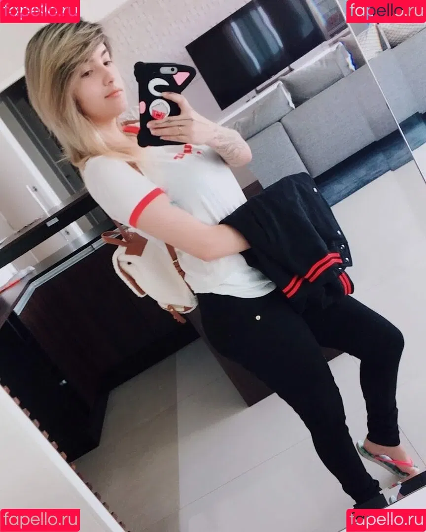 Riyuuka Onlyfans Photo Gallery 