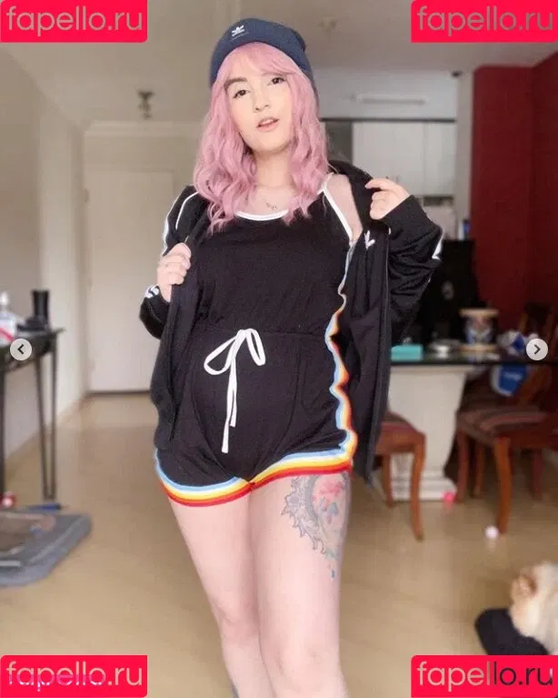 Riyuuka Onlyfans Photo Gallery 