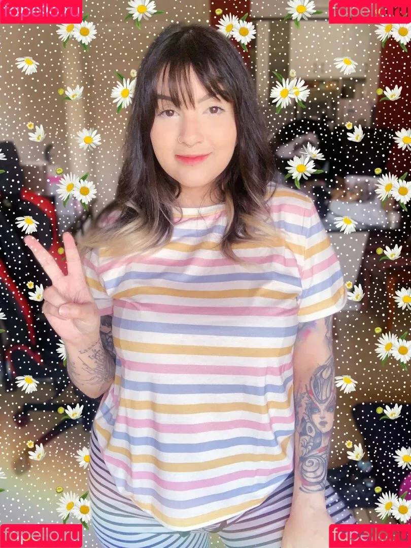 Riyuuka Onlyfans Photo Gallery 