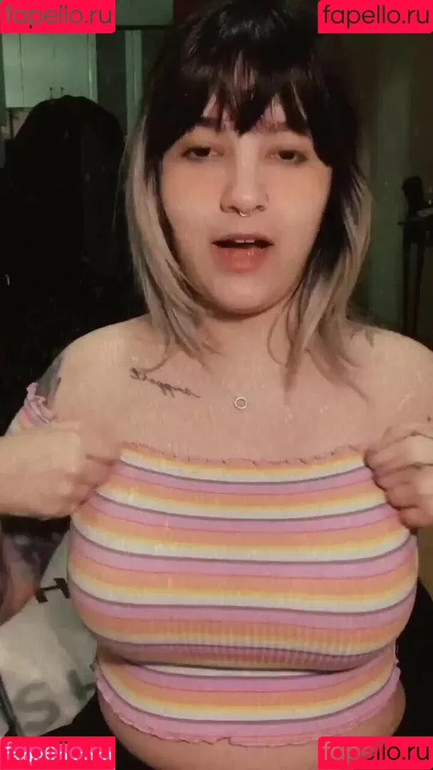 Riyuuka Onlyfans Photo Gallery 