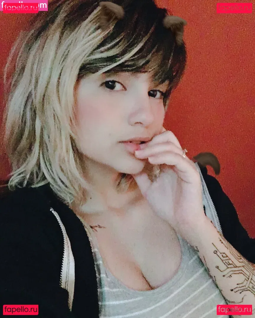 Riyuuka Onlyfans Photo Gallery 