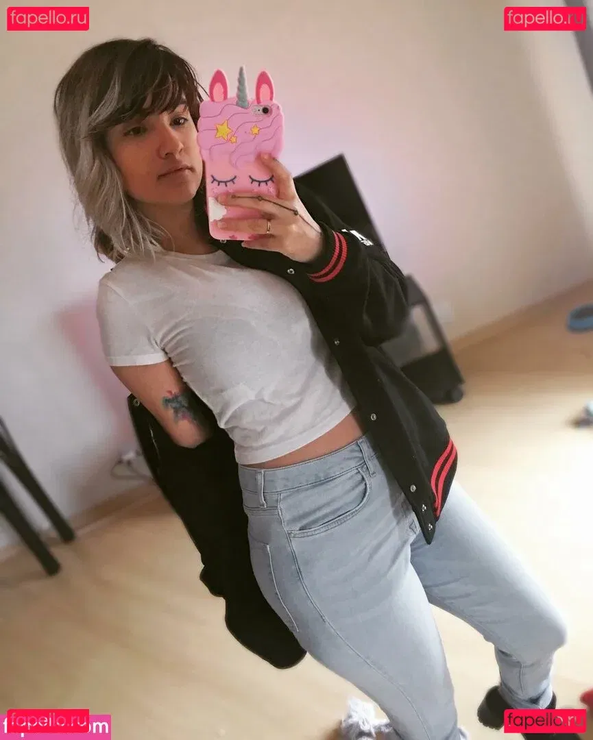 Riyuuka Onlyfans Photo Gallery 