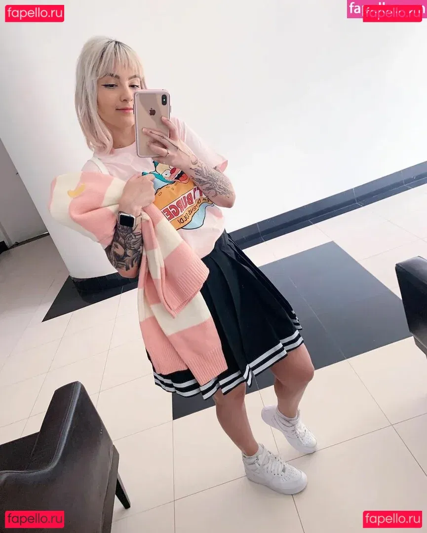 Riyuuka Onlyfans Photo Gallery 