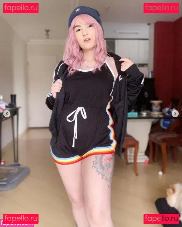 Riyuuka Onlyfans Photo Gallery 