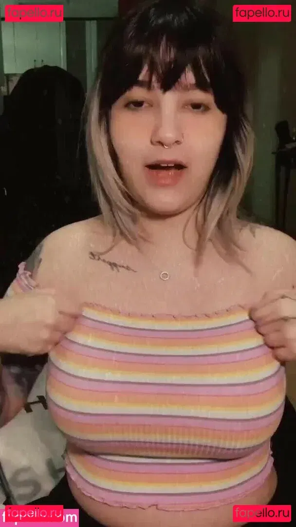 Riyuuka Onlyfans Photo Gallery 