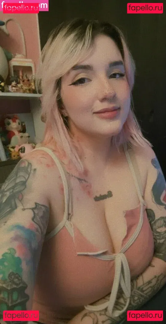 Riyuuka Onlyfans Photo Gallery 