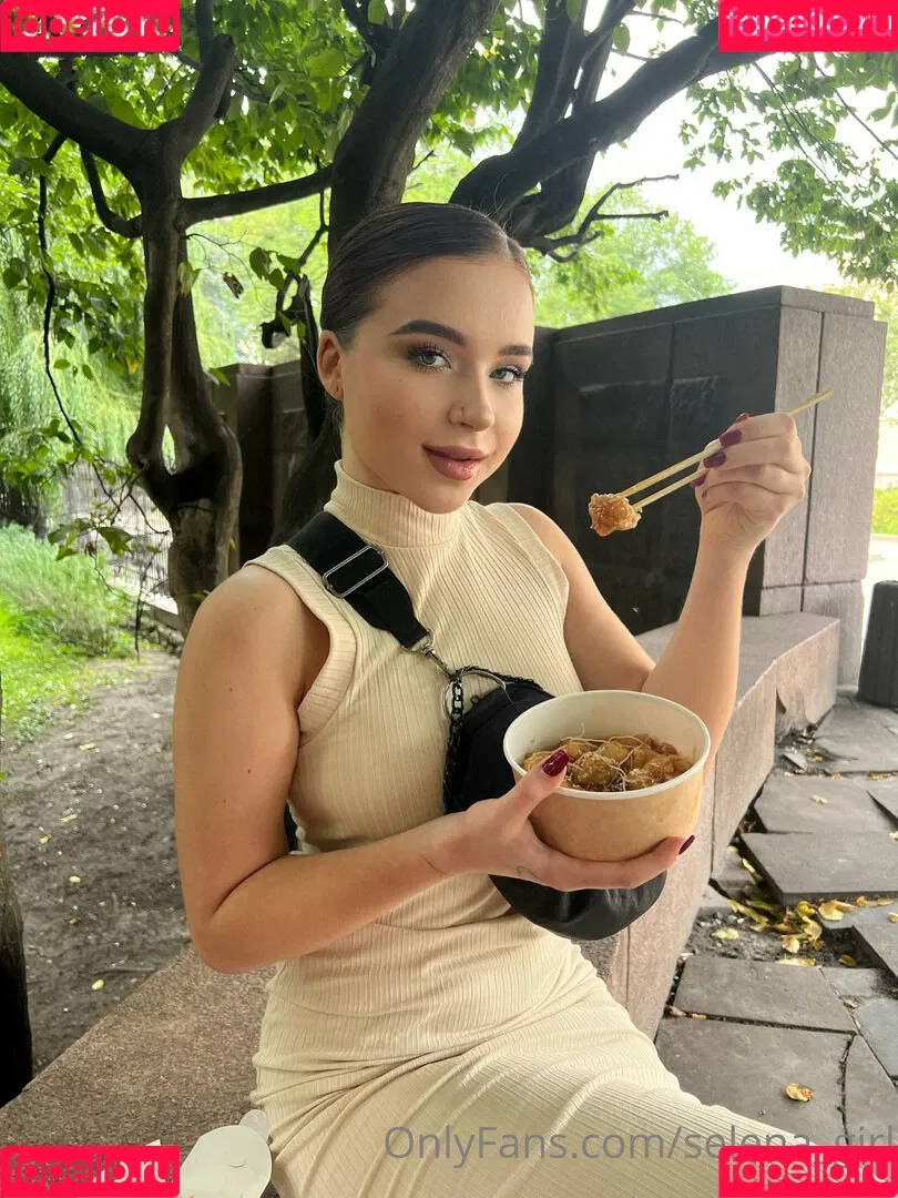 selena_girl Onlyfans Photo Gallery 