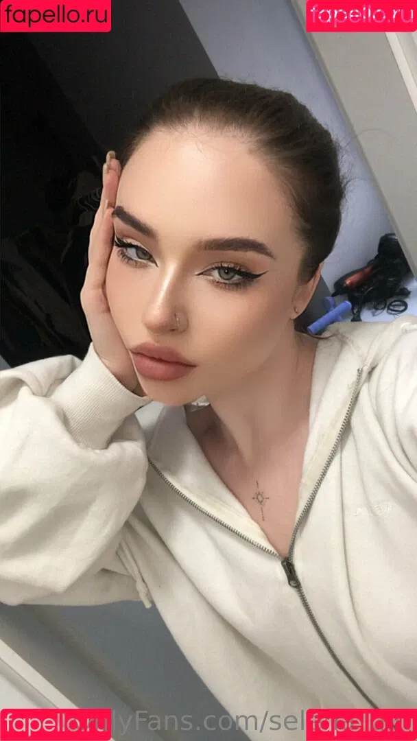 selena_girl Onlyfans Photo Gallery 